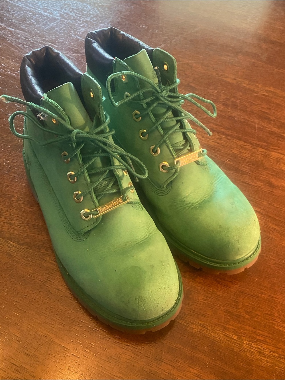 Timberland 6-Inch Premium green Waterproof Boots youth size 2.5
